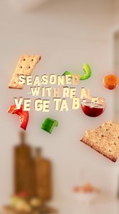 Savour TRISCUIT Garden Veggie crackers with the toppings of your choice | Triscuit Canada