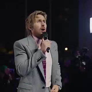 프로젝트 헤일메리 프리미어들 중에 가장 좋아하는 이벤트 영상고슬링이 직접 올라와서 로키랑 얘기하는데 오늘 그레이스 왜 멋진 옷 입었냐고 프리미어가 뭐냐고 퍼펫쇼 해달라고 보채는데 고슬링이 (영화에서처럼)하기 싫다고 하면서도 막 손짓으로 설명해줌 ㅠㅠㅠㅠ