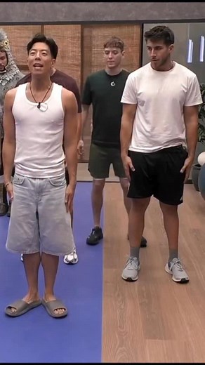 Ver a un flamenco hacer Karate es algo que solo puede pasar en #GranHermano 🦩🥋 Gracias @enchoichado por la maravillosa masterclass, que recuerdos de ‘Uno de GH 20’ 🥺✨ | Gran Hermano