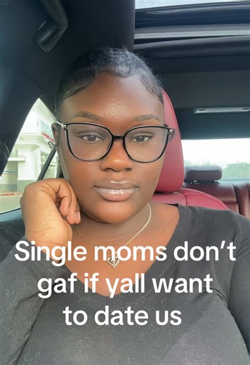 Dating as a Single Mom: Navigating Challenges and Joys