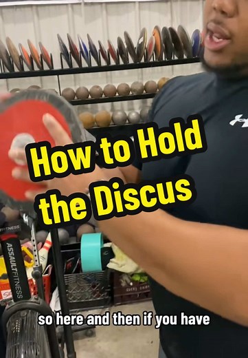 How to Hold the Discus for Better Throws