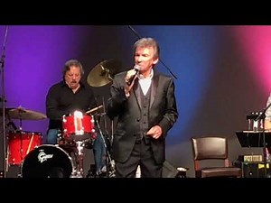 Tom Garrett (The Classics IV) - Stormy (LIVE) Caravan of Stars 34