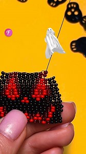 Create your own spooky Halloween earrings | Fabiosa Hearty