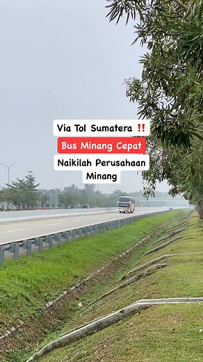 Bus NPM Melintas Pagi Dari Sumbar #reels #fbpro #fyp #busindonesia #bus #busmania #bussid #bussumatera #npm #busnpm #buspadang #minang #tripbus #trending #jalantol #semuaorang #mobil | Mas Jangkung