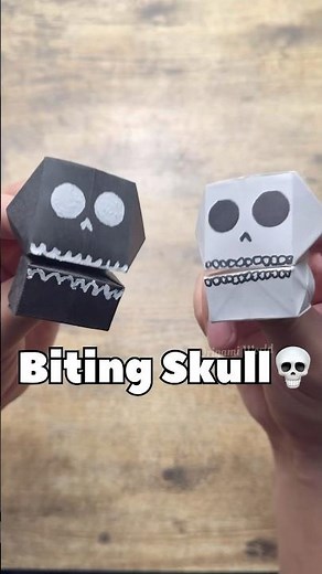EASY ORIGAMI BITING SKULL TUTORIAL STEP BY STEP | HOW TO MAKE ORIGAMI SKULL EASY ORIGAMI WORLD