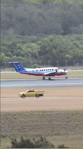 Royal Flying Doctors Service Beech King Air 200C Takeoff at Brisbane Airport #rfds #brisbaneairport