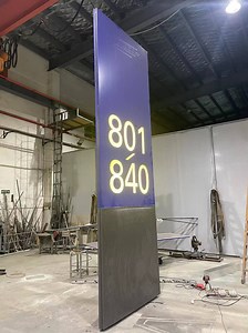 [Hot Item] Double Sided Light Box Directory Sign Pylon Signage Airport Wayfinding Sign