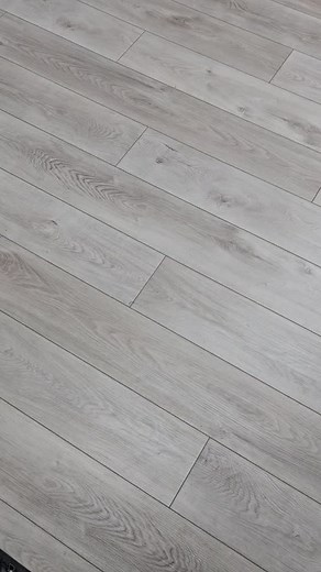 I am LOVING these Posh Quilt patterns by @sewkindofwonderful . A perfect size so they don't feel like they take forever, smaller amounts of fabric to use up stash and a perfect canvas for custom quilting. #handmade3d #sewkindofwonderful #poshsunflower #poshjacko #poshsanta #miniqcr #wallquilt #customquilting | Handmade3D