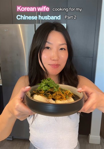 Korean Wife Cooks Authentic Cantonese Steamed Fish for Chinese Husband | Recipe Review
