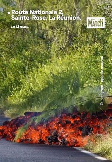 Volcan Piton de la Fournaise: Lave sur les Routes de La Réunion