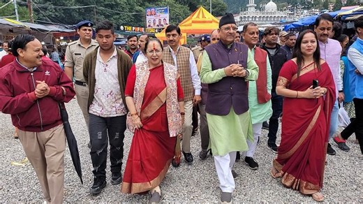 Nanda Devi Mahotsav 2024: नंदा देवी महोत्सव में पहुंचे सांसद और विधायक, व्यापारिक मेले का किया उद्घाटन