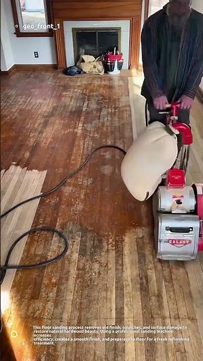 “Extremely Satisfying Hardwood Floor Restoration! 🪵✨ Watch the Transformation”