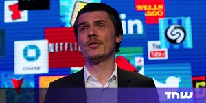 Designing the Nokia Lumia 2520: Pannenbecker On Curved Displays