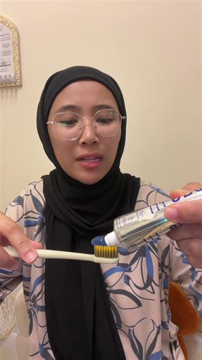 Experience the Freshness of Dr. Ritta Toothpaste