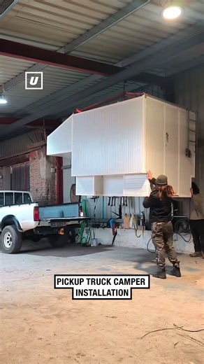 This mobile camper fits straight onto your pickup truck 🛻⛺️😮 | UNILAD