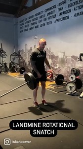 Landmine Rotational Snatch 🔥 I love this variation for Speed-Strength, RFD and explosive power especially since it’s pretty simple to teach athletes to pick it up, and it’s also got a rotational component to it. With the amount of athletes I train from pro teams, high school and college, veterans with beat up joints, etc. having a toolbox 🧰 to be able to train explosiveness with a low learning curve as well as keeping it joint friendly is key 🔑 #vigorground #fitpro #strengthtraining #strength