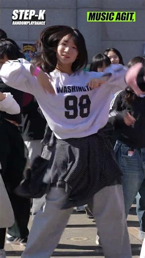 뮤직아지트에 이끌림~ #아일릿 #illit #magnetic #뮤직아지트 #랜덤플레이댄스 #RPD #shorts