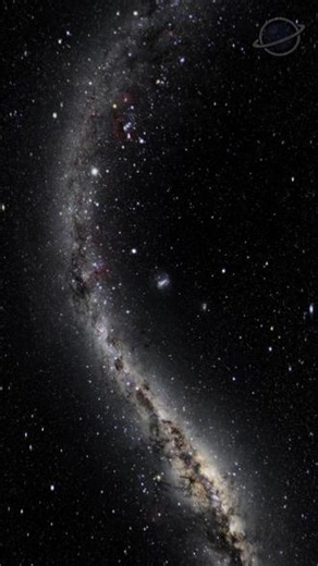蜘蛛星云（Tarantula Nebula） 蜘蛛星云（Tarantula Nebula）是银河系伴星系——大麦哲伦星系中最大、最明亮的恒星形成区域，因其形似蜘蛛的复杂丝状结构而得名。#Nebula #nebula星云