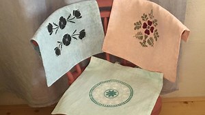 DIY vankúšik ako z časopisu: Stačia vám farby a šablóna, máme návod