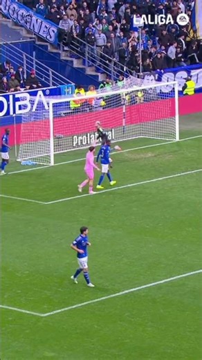 MARCOS ALONSO had the first ⚔️ #LALIGAHighlights