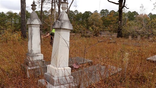 Two graves for one child - The mystery of little Daisy Patillo