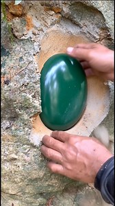 oh my god, the discovery of oval cabochon pollshed stones throughout history. incredible #Rockhounding #Agate#AgateReveal #Gemstone ##Lapidary #Minerals #Crystals #Geology #NatureFinds #TreasureHunt #RiverRock #CreekRock #StoneCracking #OddlySatisfying #SatisfyingVideo #OutdoorAdventure #HiddenGems #Fyp | Uswandi Golddigging