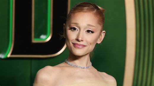 Ariana Grande is stunning without makeup