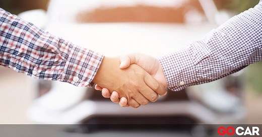 Ηλεκτρονική μεταβίβαση αυτοκινήτου - Πώς γίνεται μέσω gov.gr βήμα προς βήμα  - Με λίγα «κλικ» από τον υπολογιστή ή το smartphone μπορείς να κάνεις online μεταβίβαση αυτοκινήτου, χωρίς να πας σε ΚΕΠ. Δες εδώ όλη τη διαδικασία βήμα προς βήμα.