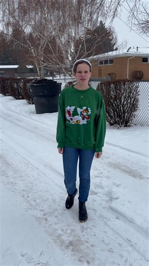 See you this Friday December 5th! The stroll starts at 5! To sign up go to https://www.signupgenius.com/go/10C0A4DACA62EA2FDC61-59093502-chrstimas#/ ❤️🎄💚 | The Sober Life