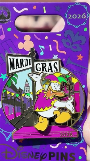 Limited Edition 2026 Mardi Gras Donald Duck pin!