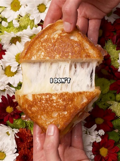 I don't play around when it comes to grilled cheese sandwiches, or with my internet. That's why I use @Spectrum #SpectrumPartner