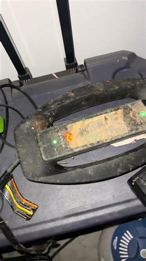 Charger blinking? How to fix the problem, Ford C max Energy Charger blinking red. #carcharger #auto