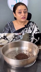 Dealing with dull, damaged hair, breakage, or split ends? 💔 Try this powerful natural shampoo remedy that brings your hair back to life — shiny, smooth, and strong ✨ We’ve boiled tea leaves, fenugreek seeds, rice, and a handful of curry leaves in a little water, then mixed it with shampoo to create an effective herbal hair cleanser 🌸 🫖 Tea leaves add natural shine and reduce hair fall with rich antioxidants. 🌾 Rice strengthens hair strands, smoothens rough texture, and repairs split ends. 💛