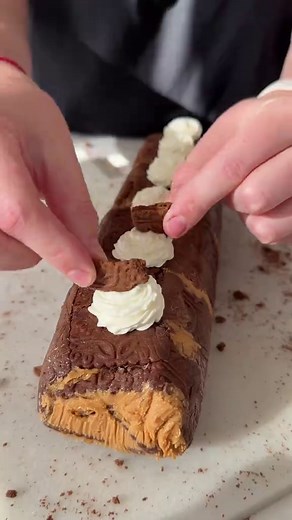 Delicioso Rollo de Chocotorta con Banana en 10 Minutos