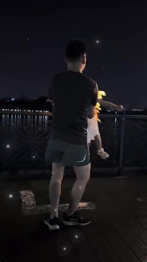 【Magical Fairy Wings✨】 Christmas Eve Glow Butterfly Wings🦋 Soft-glow LEDs create a dreamlike enchantment! Lightweight and breathable for secure wear, Press-to-light with ultra-low power consumption🔮～ Scatter starlight with every dance, Transforming your angelic little one into the party's centre of attention🎄🎁! Maximise festive vibes, Unlock your very own fairy tale now🌟!🦋https://britifys.com/products/rechargeable-electric-fairy-wings | Britifys