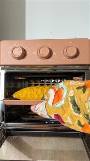 Pinto Bean Salad with Corn – recipe in comments ↓ | Glow Diaries