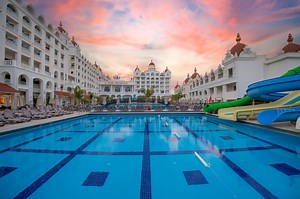 Oz Hotels Side Premium | Ultra Her Şey Dahil