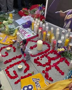 856K views · 39K reactions | An update on the scene across from Staples Center: "Kobe" chants in front of a fan-created memorial to Kobe and Gigi. | NBA on ESPN | Facebook