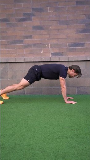 Plank Shoulder Taps