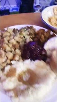 Thanksgiving Feast: Gobble 'Til You Wobble 🍽