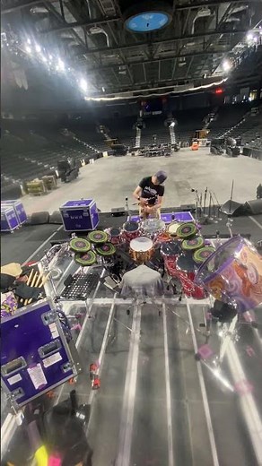 Time lapse of Danny Carey’s drum kit with Tool.