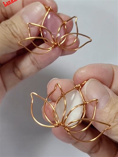 Lotus | Tulips - Free tutorial here https://youtu.be/_VPEJnjrH60