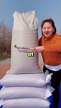 I'm the chef that cooks death row inmates their last meal. I always add in a secret ingredient👻