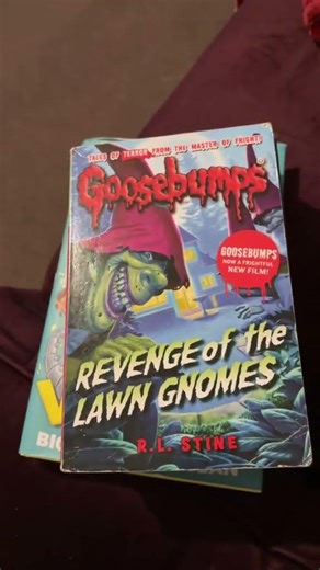 Charity shop book haul #childhood #2ndhand #reading ❤️🐺 🍏 xxx