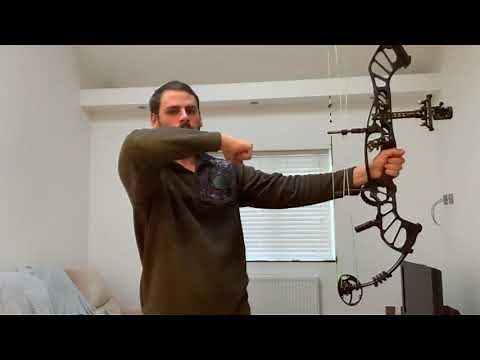 What Causes a Compound Bow to Derail?