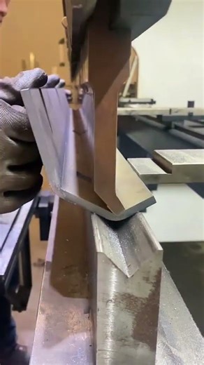 6mm bending #cncpressbrake #pressbendingmachinemold #pressbrake