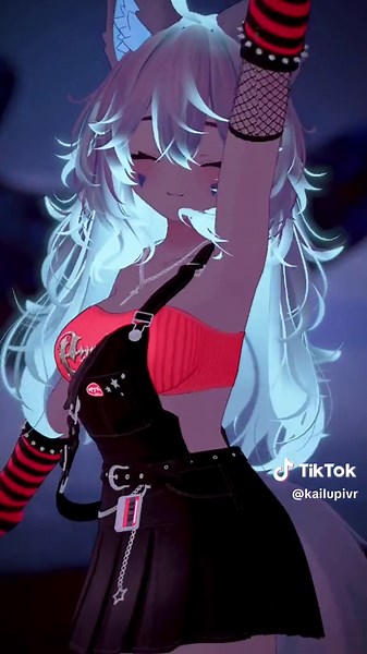 Little Dance Practice: Fun Moves in VRChat