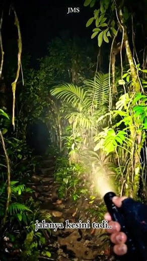 tersesat 🫣 #animasi #shortvideo #ghost #aivideo #viral