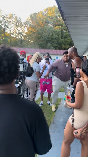 6K views · 4.4K reactions | “You ain’t ready sit you ass down then” @uglymoneyniche stay tuned for the full fight run everything up on my page appreciate all the support #viralreels #instagood #photography #photographer #photooftheday #shotbywick #philly #explorepage✨ #atlanta #atl #instagram #viralreels #viralvideo #woody who wants a shoot next ? | Quann Stacks | Facebook