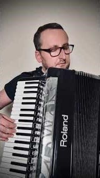 Kamień z napisem love #akordeon#akordeonista#roland#polskamuzyka